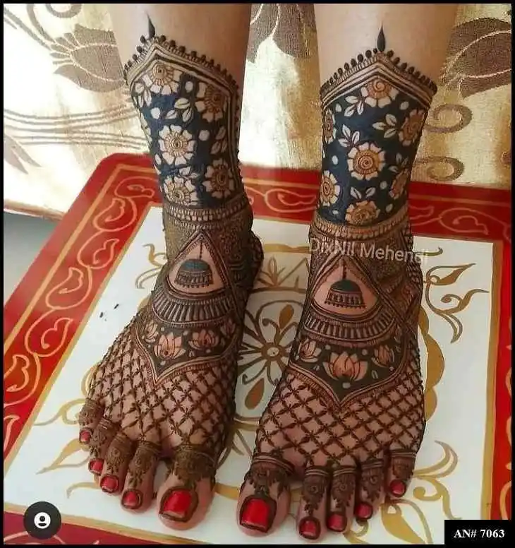 Stylish Foot Mehndi Design