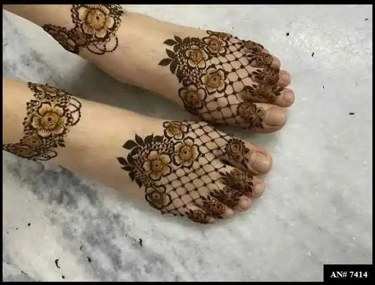 Stylish Foot Mehndi Design