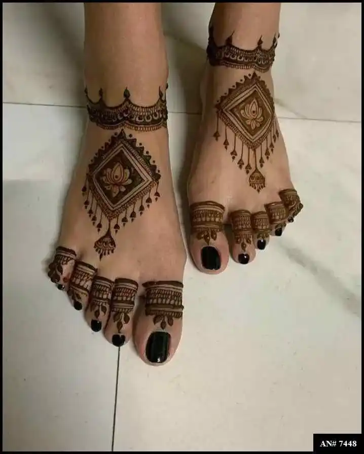 Stylish Foot Mehndi Design