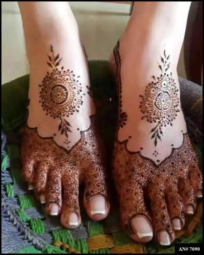Stylish Foot Mehndi Design