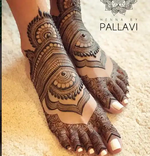Stylish Foot Mehndi Design