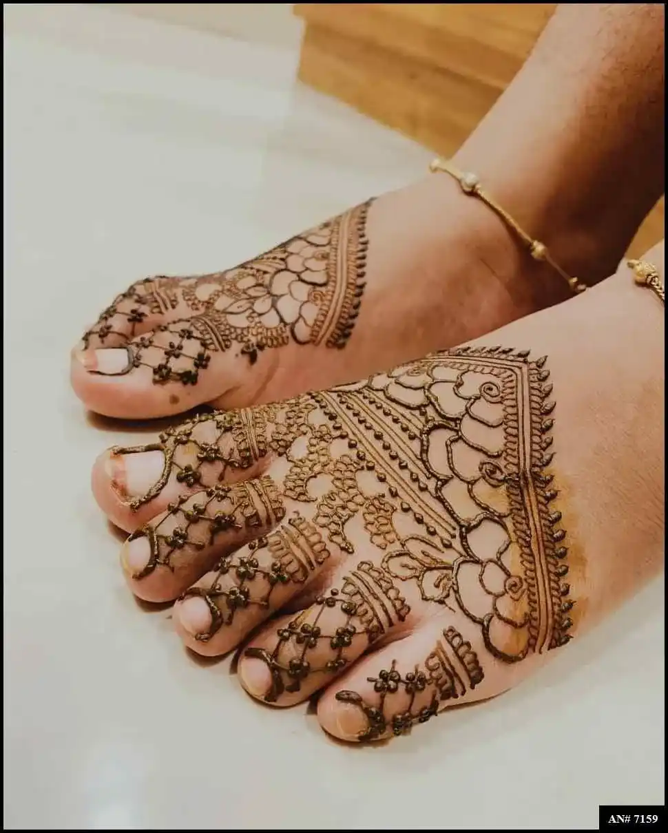 Stylish Foot Mehndi Design