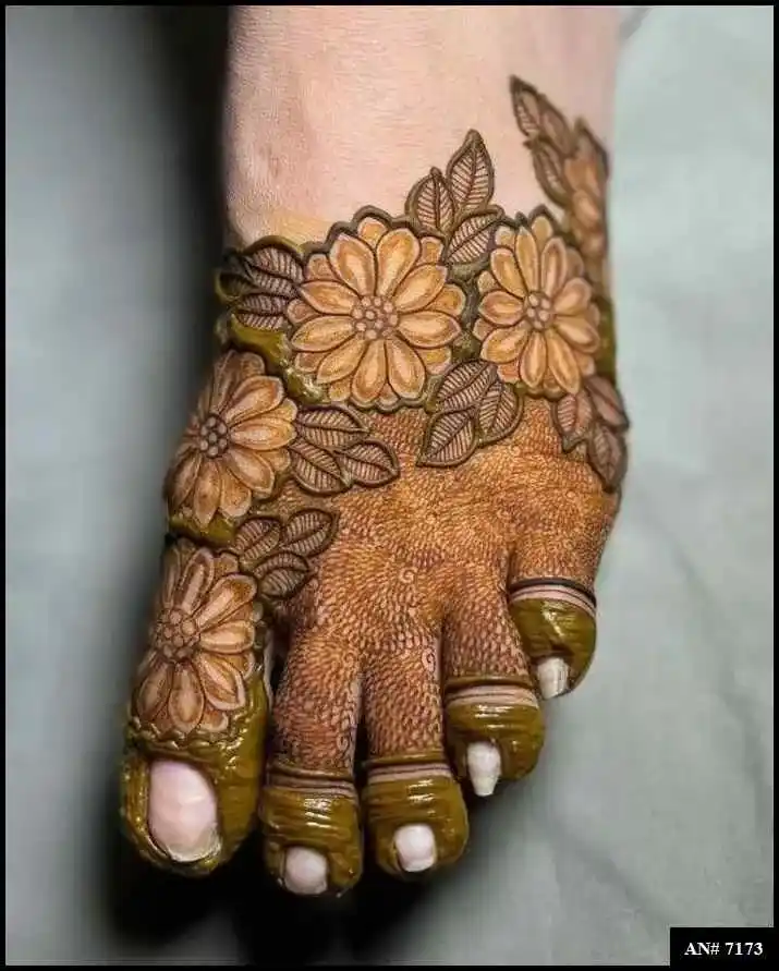 Stylish Foot Mehndi Design
